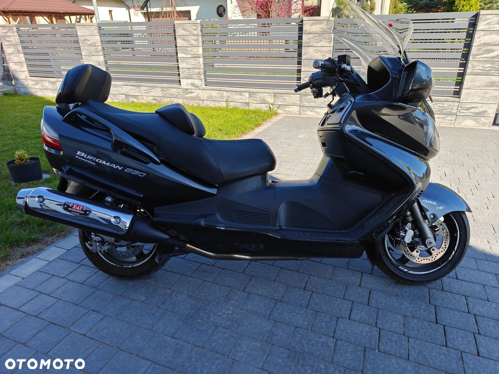 Suzuki Burgman - 4