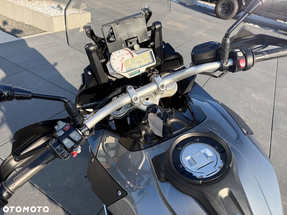 BMW XR - 15