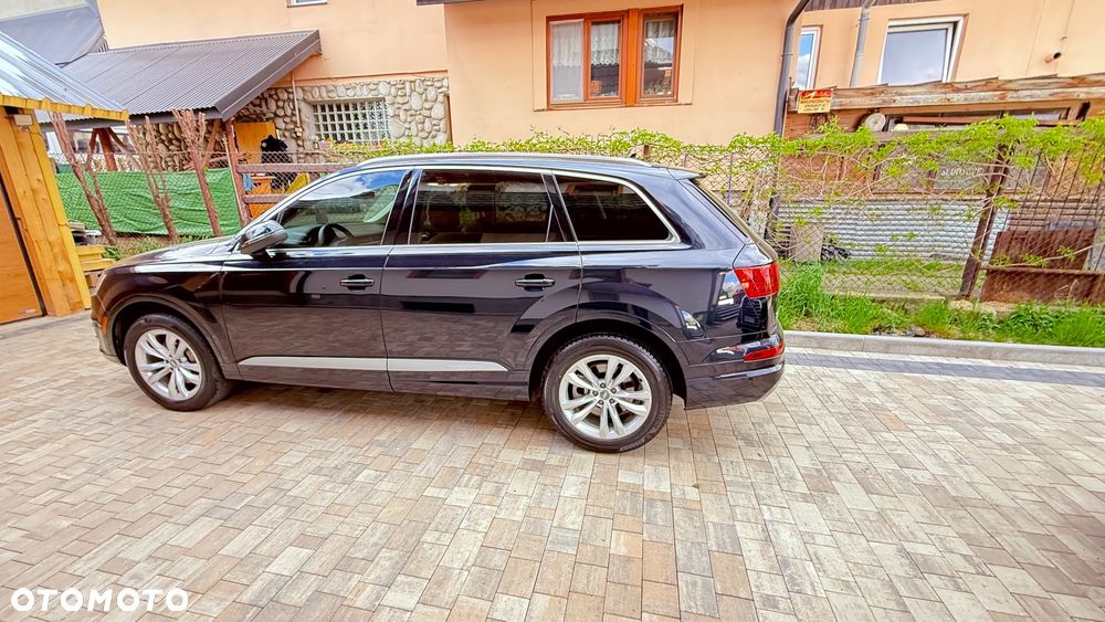 Audi Q7 - 10