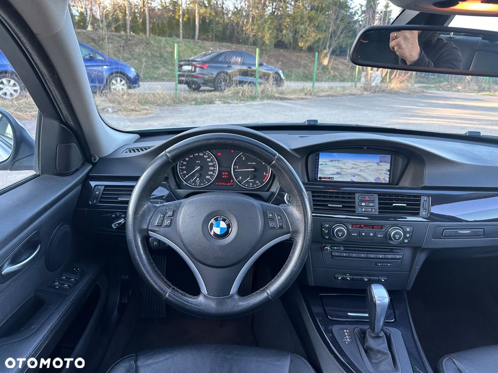 BMW Seria 3 320d xDrive DPF - 20