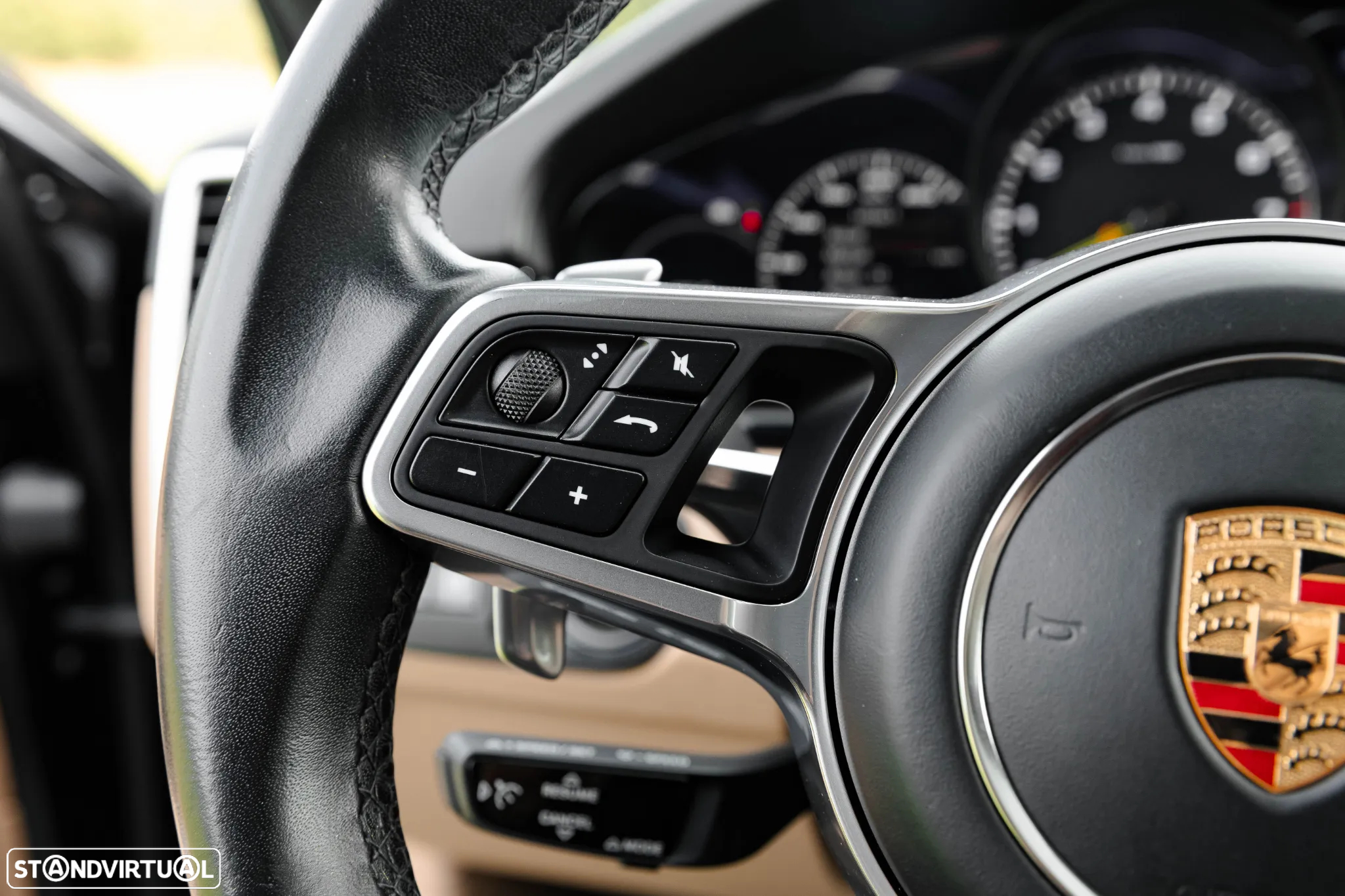 Porsche Cayenne Coupé E-Hybrid - 26