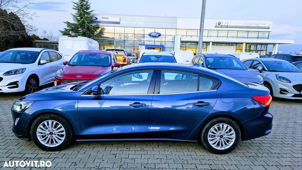 Ford Focus - 1