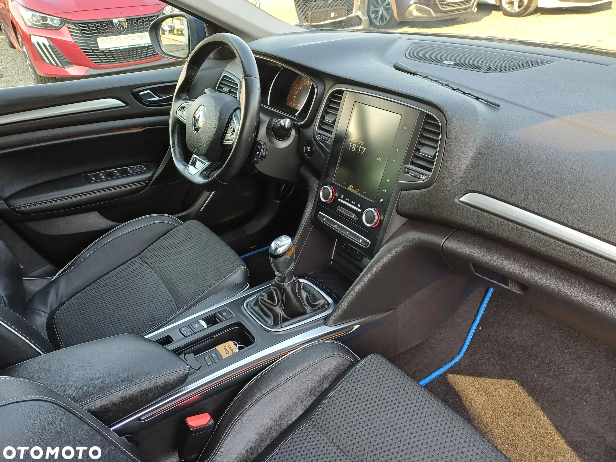 Renault Megane Grandtour ENERGY TCe 130 BOSE EDITION - 10