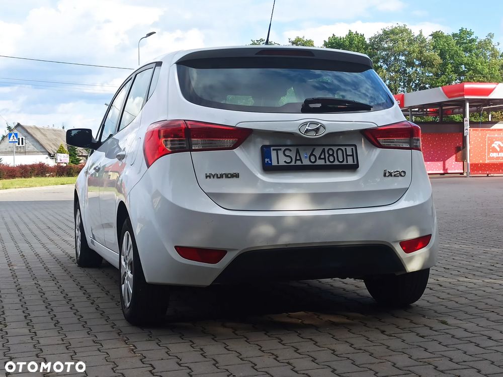 Hyundai ix20 1.4 Comfort - 12