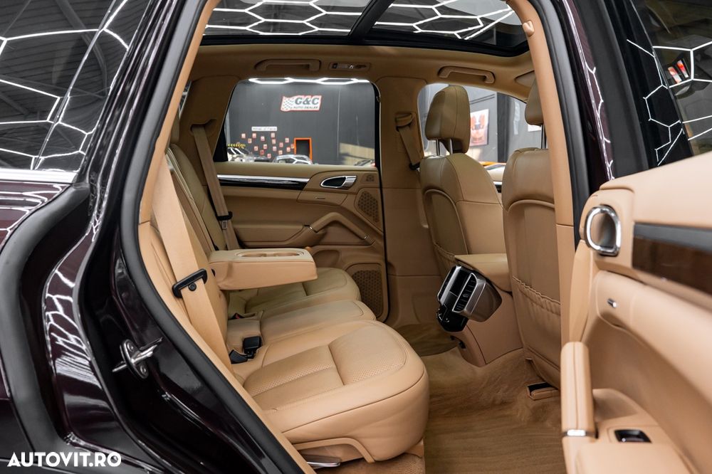 Porsche Cayenne S Tiptronic S - 17
