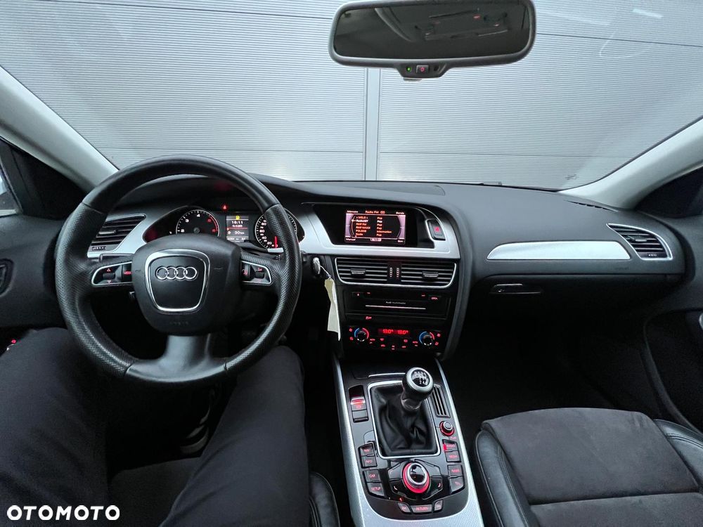 Audi A4 Avant - 16