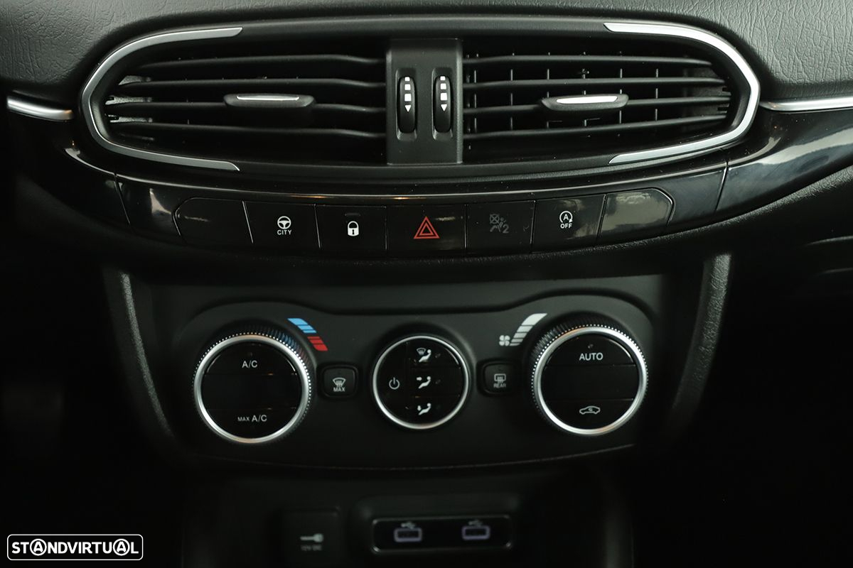 Fiat Tipo Cross 1.0 GSE T3 - 10