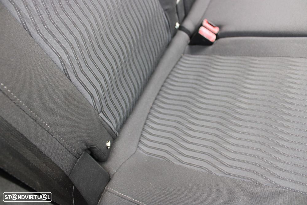 Peugeot 308 SW 1.6 e-HDi Active - 32