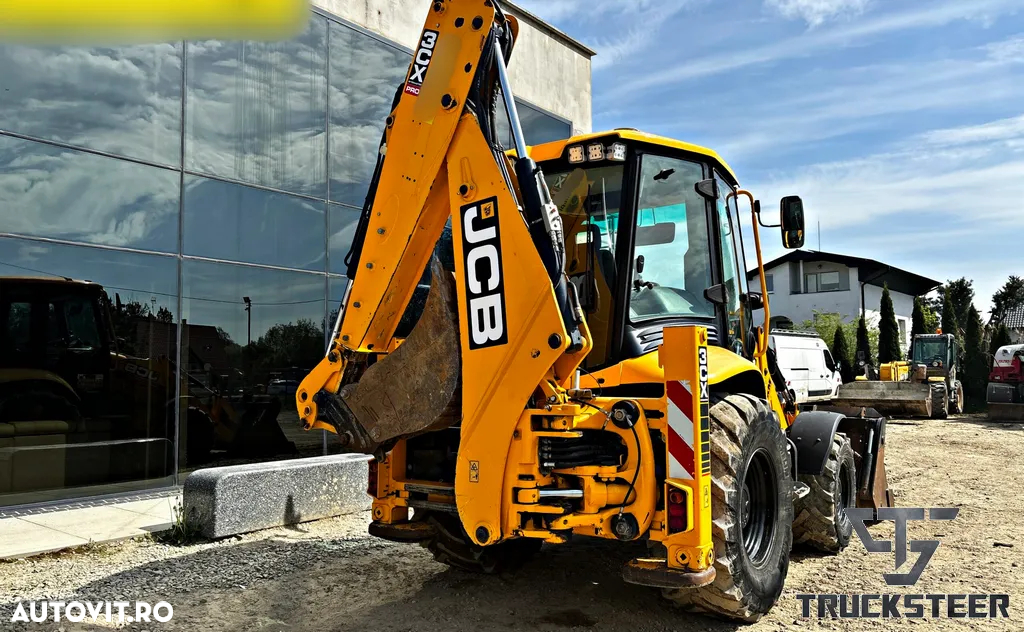 JCB 3CX - 12