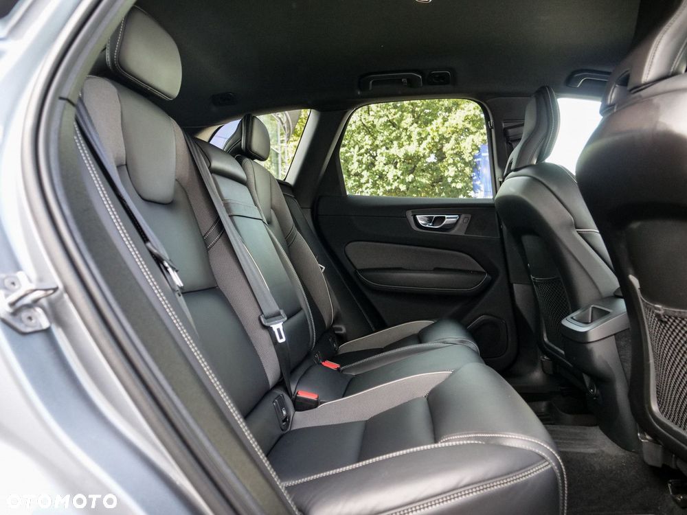 Volvo XC 60 - 31