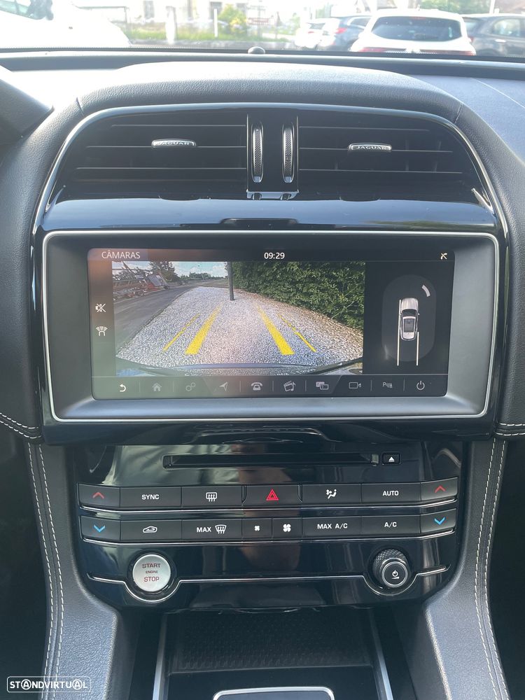 Jaguar F-Pace 2.0 i4D R-Sport Aut. - 28