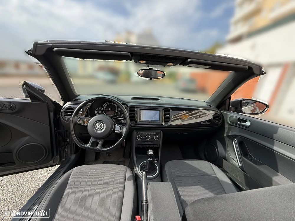 VW New Beetle Cabriolet 1.6 TDi Design - 20