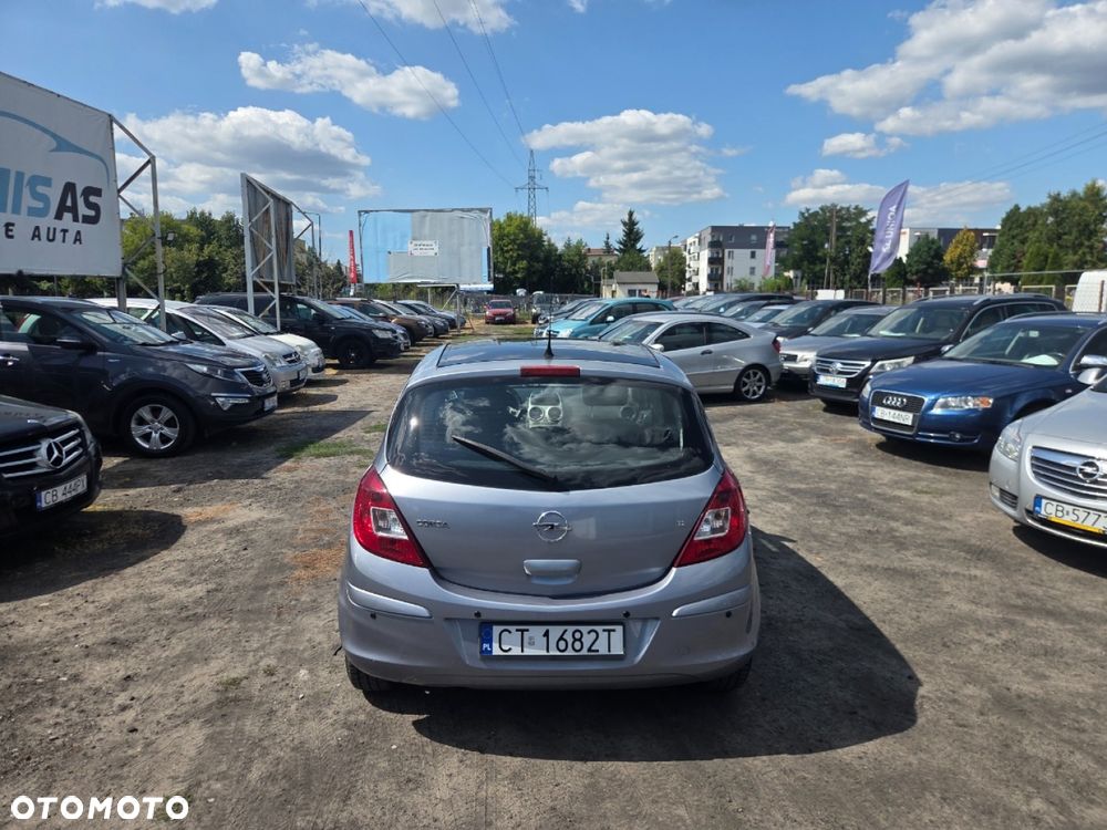 Opel Corsa - 8