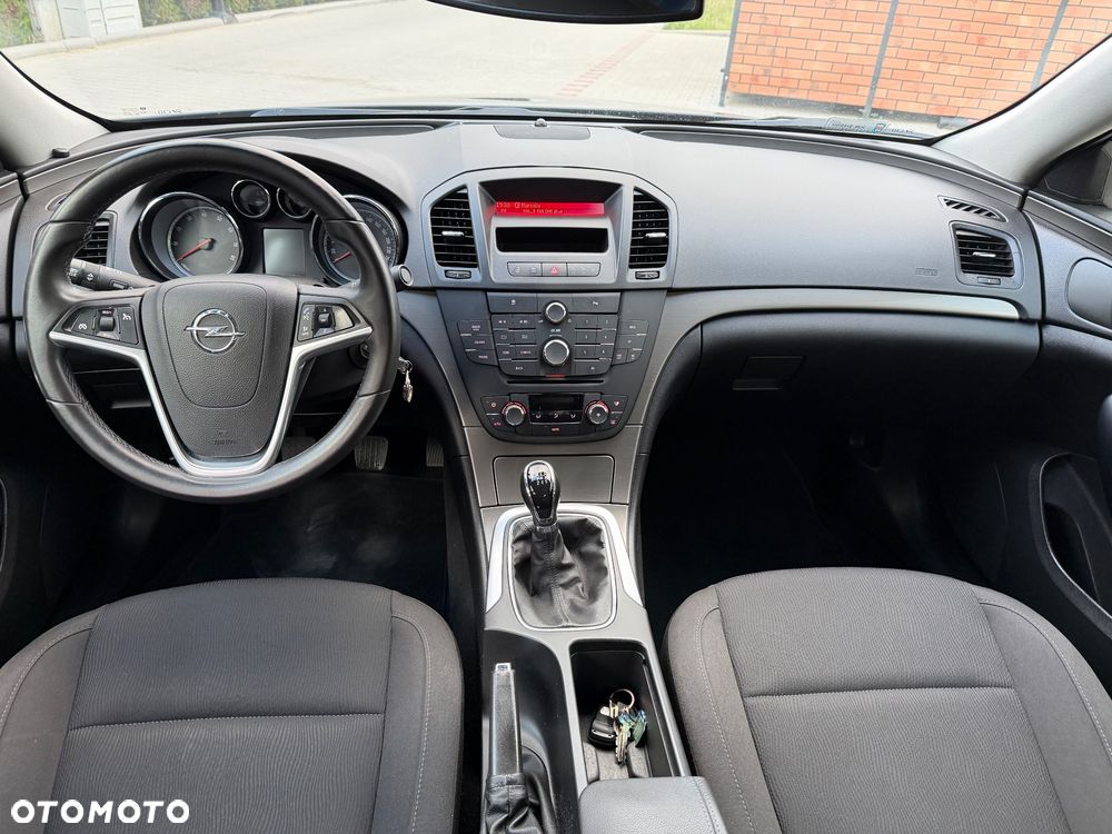 Opel Insignia - 11
