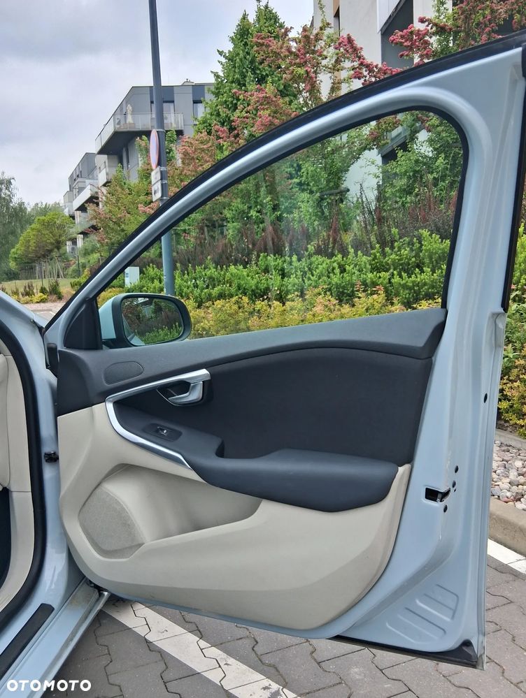 Volvo V40 - 26