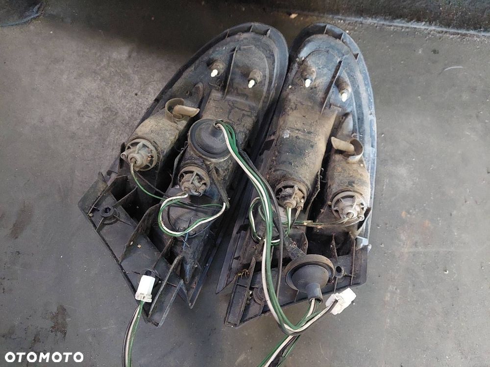 KOMPLETNY TYŁ KLAPA ZDERZAK LAMPA LAMPY MAZDA 323F BA HB 5D 11R - 3