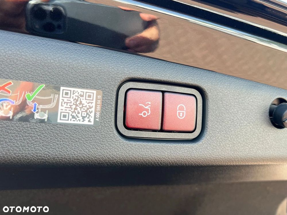 Mercedes-Benz Klasa E 220 d 4-Matic AMG - 30