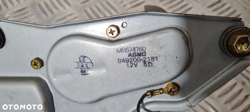 Mitsubishi Pajero III Silniczek Wycieraczek - 4