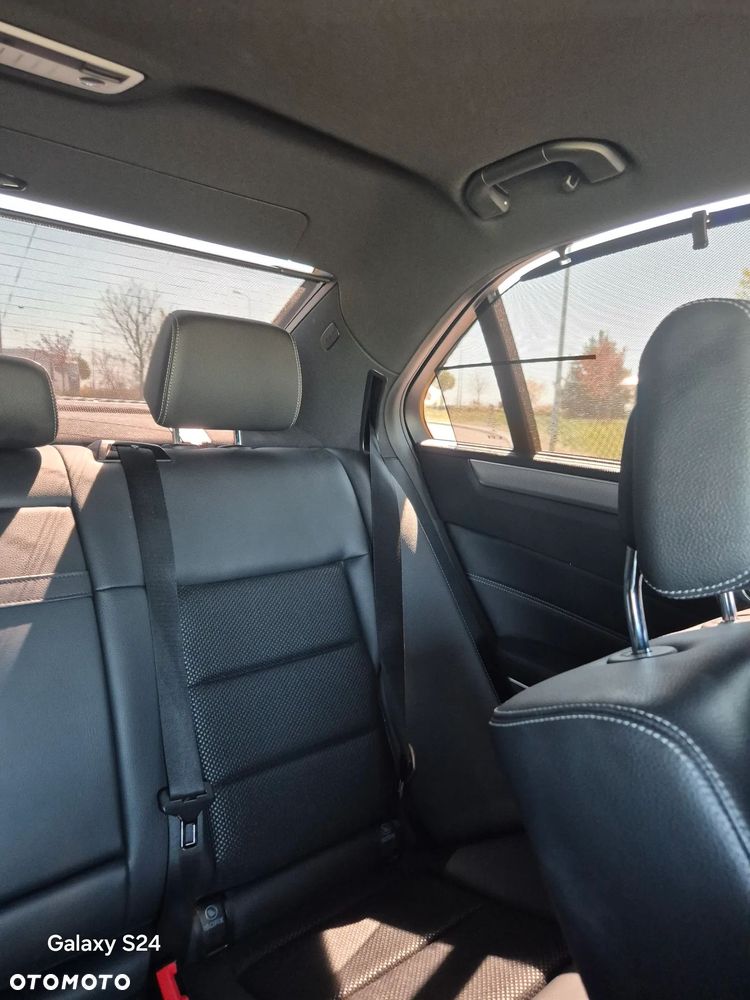 Mercedes-Benz Klasa E 350 BlueTEC 4Matic 7G-TRONIC Elegance - 10