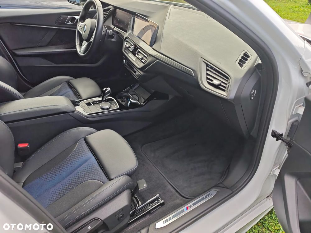 BMW Seria 1 118i GPF M Sport Shadow - 12