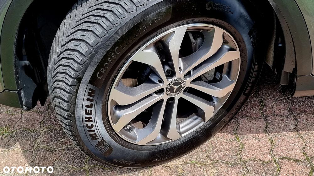 Mercedes-Benz GLC - 21