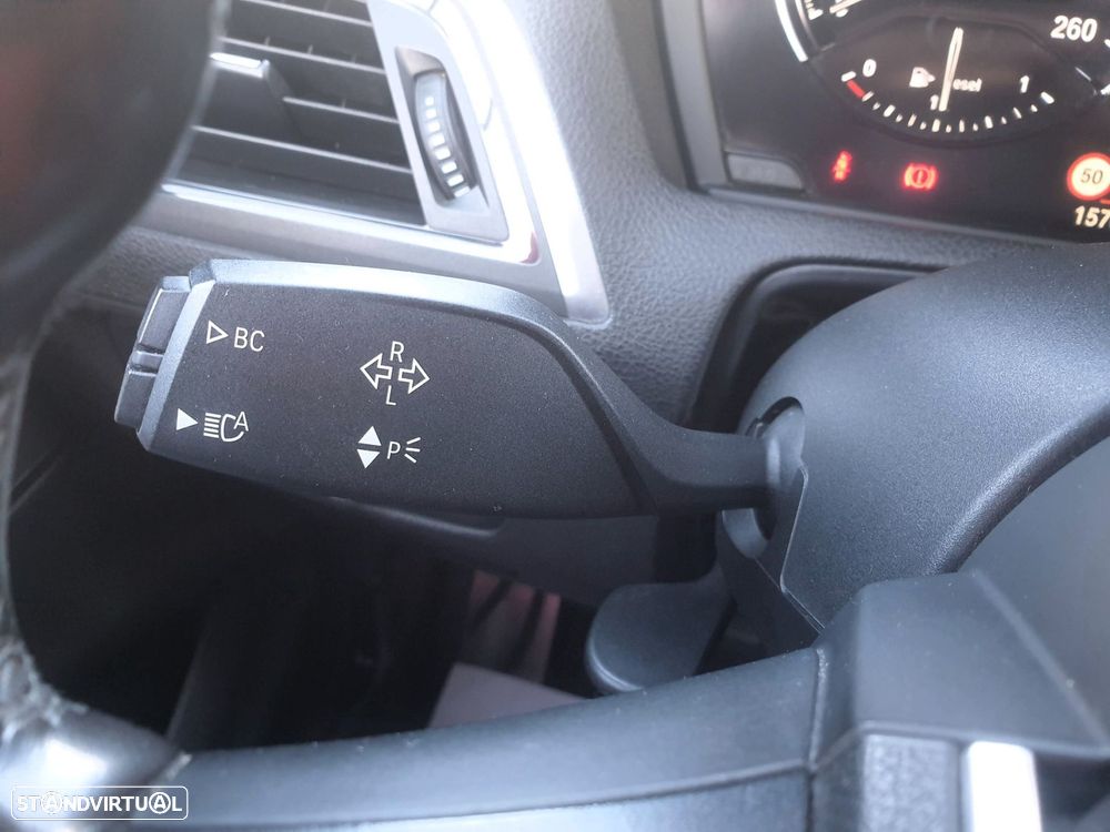 BMW 116 d Pack M - 18