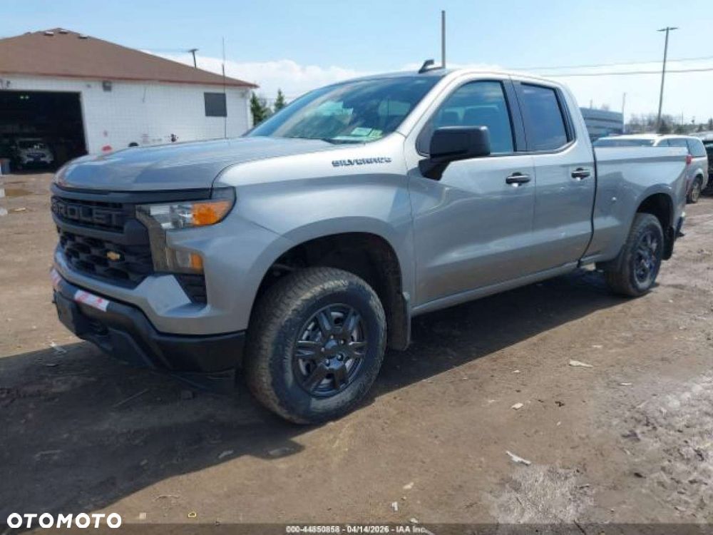 Chevrolet Silverado - 4