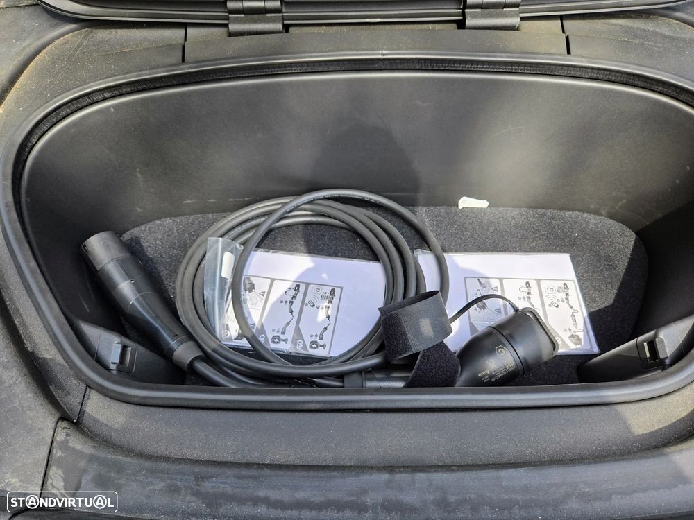 Volvo XC 40 Recharge Plus — fotografia 32