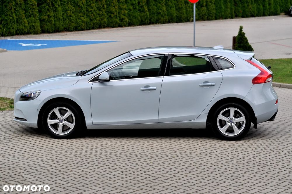 Volvo V40 D3 Inscription - 10