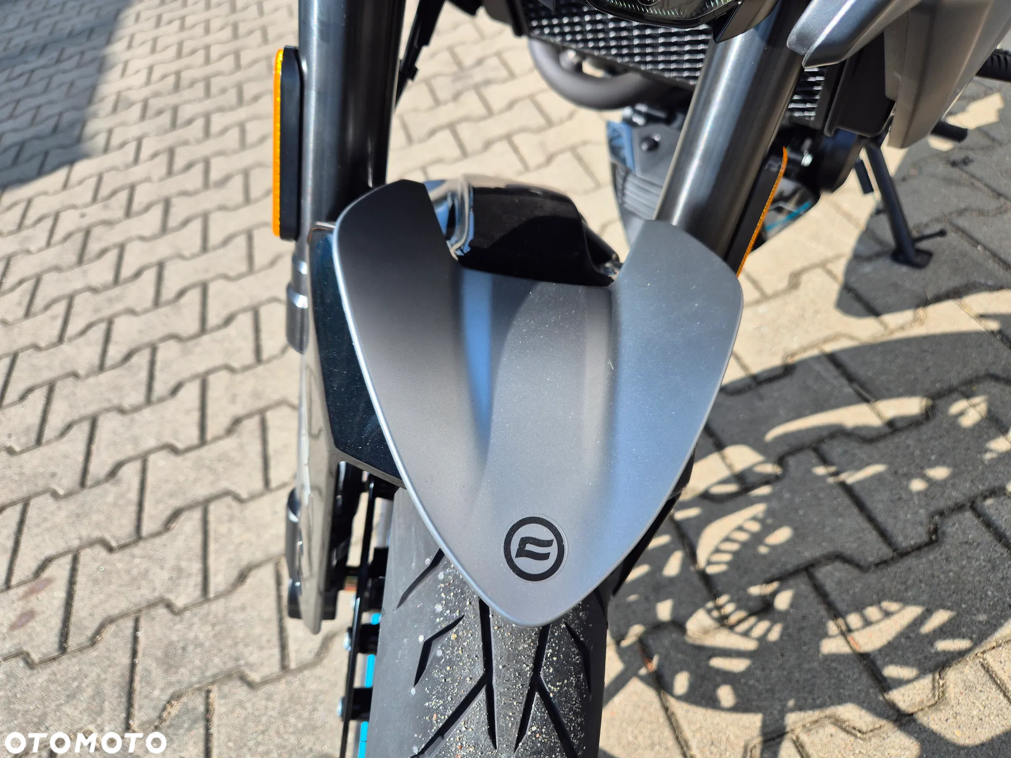 CFMoto NK - 27