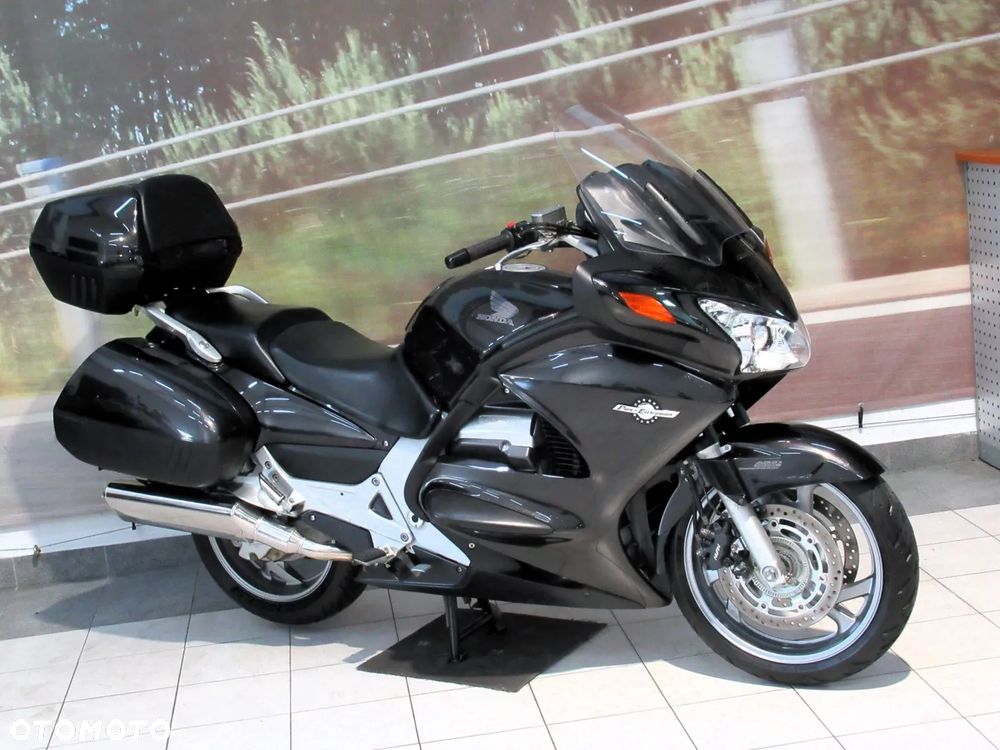 Honda ST - 2