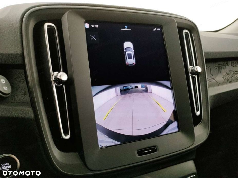 Volvo XC 40 B3 Essential - 11