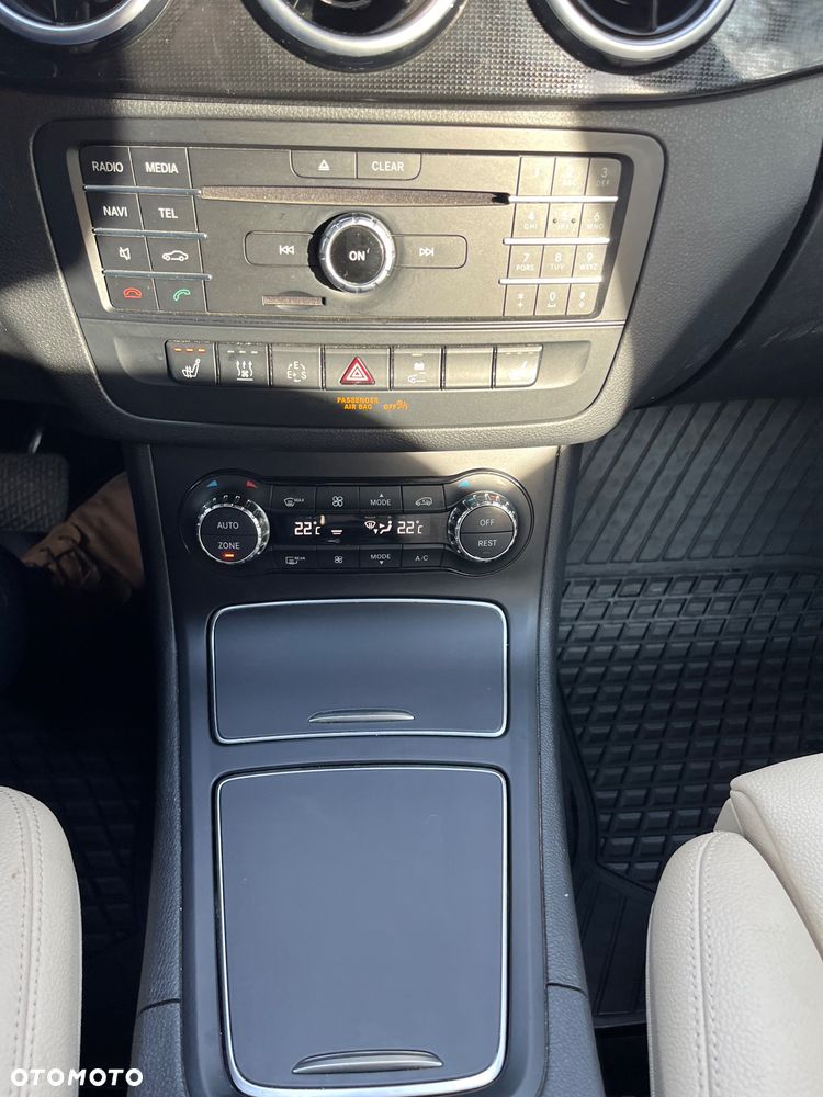 Mercedes-Benz Klasa B (Electric Drive) 250 e - 16