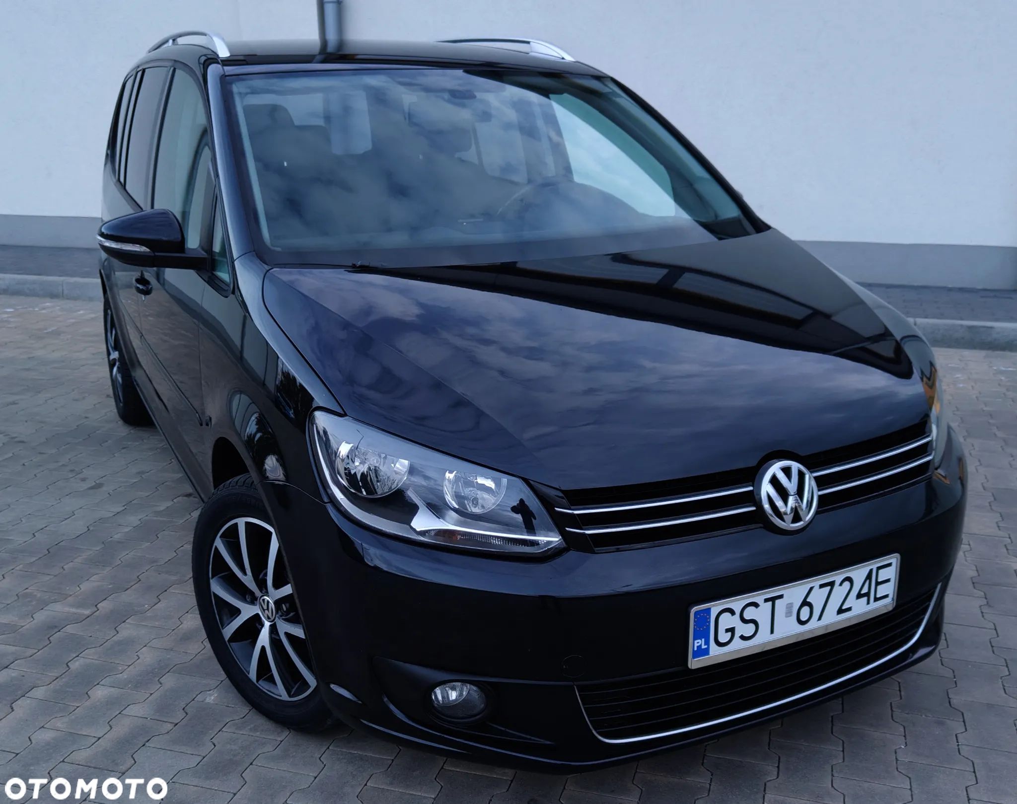 Volkswagen Touran 2.0 TDI DPF BlueMotion Technology DSG Comfortline - 1