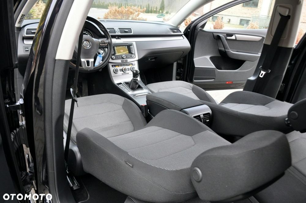 Volkswagen Passat - 28