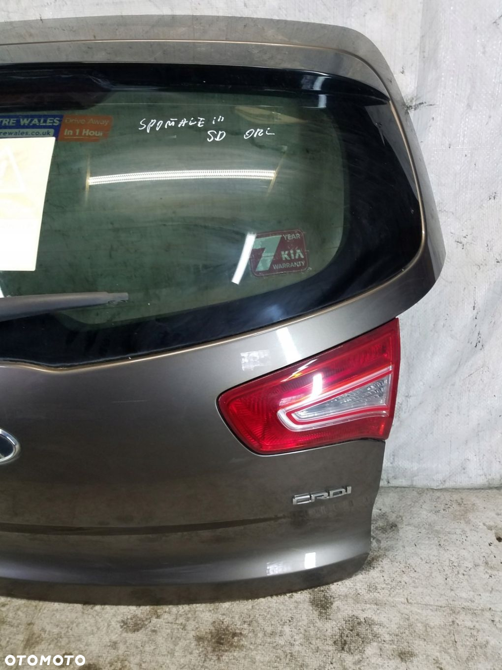 KLAPA BAGAŻNIKA TYŁ KIA SPORTAGE III KOD D5 - 10