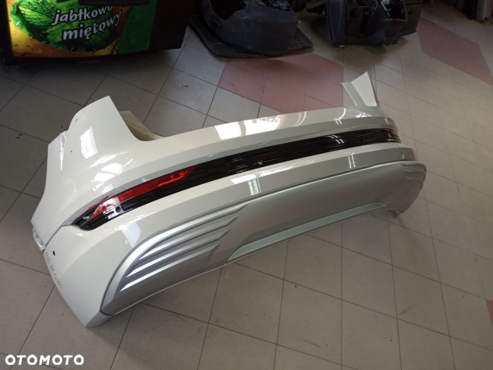 Audi q8 e-tron zderzak tylny tył Tarnów