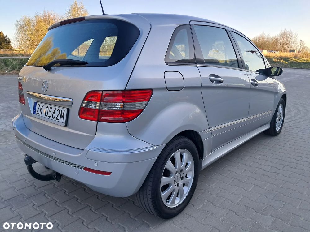 Mercedes-Benz Klasa B 200 Special Edition - 3