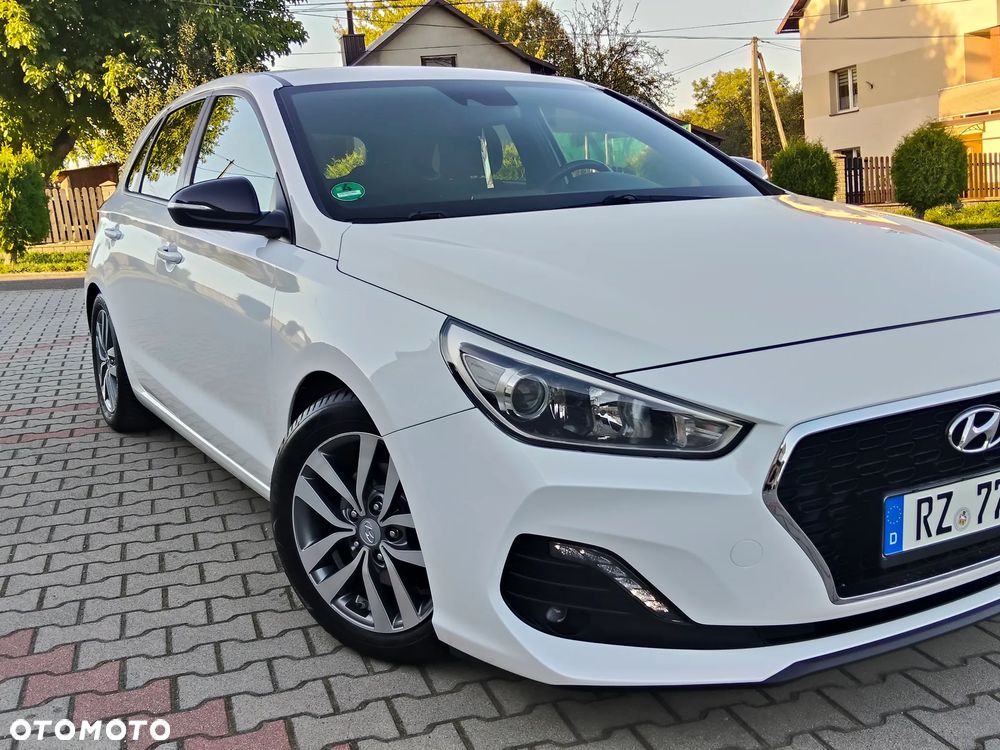Hyundai i30 1.4 Premium - 9