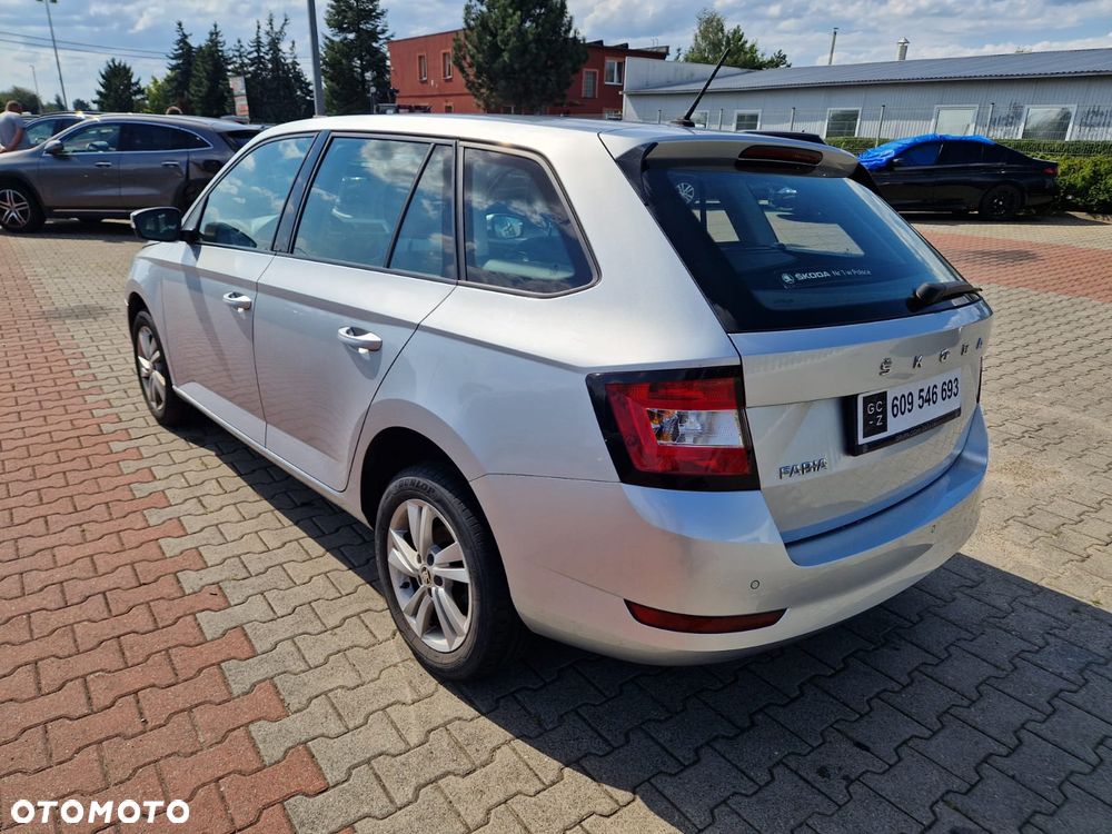 Skoda Fabia 1.0 TSI Ambition - 1