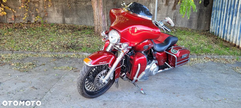 Harley-Davidson FLHTCU Ultra - 17