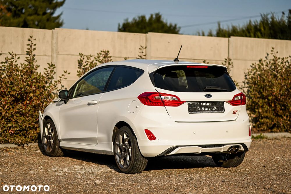 Ford Fiesta 1.5 EcoBoost S&S ST X - 16