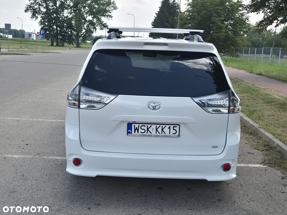 Toyota Sienna 3.5 V6 SE - 4