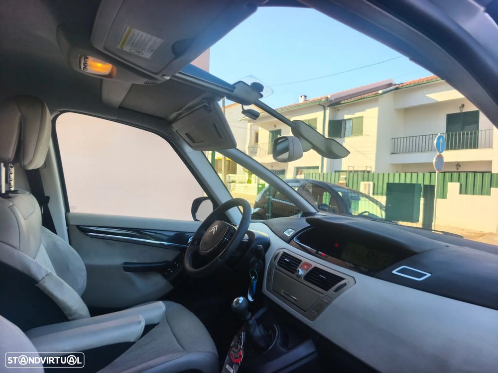 Citroën C4 Picasso 1.6 HDi Exclusive 135g - 31