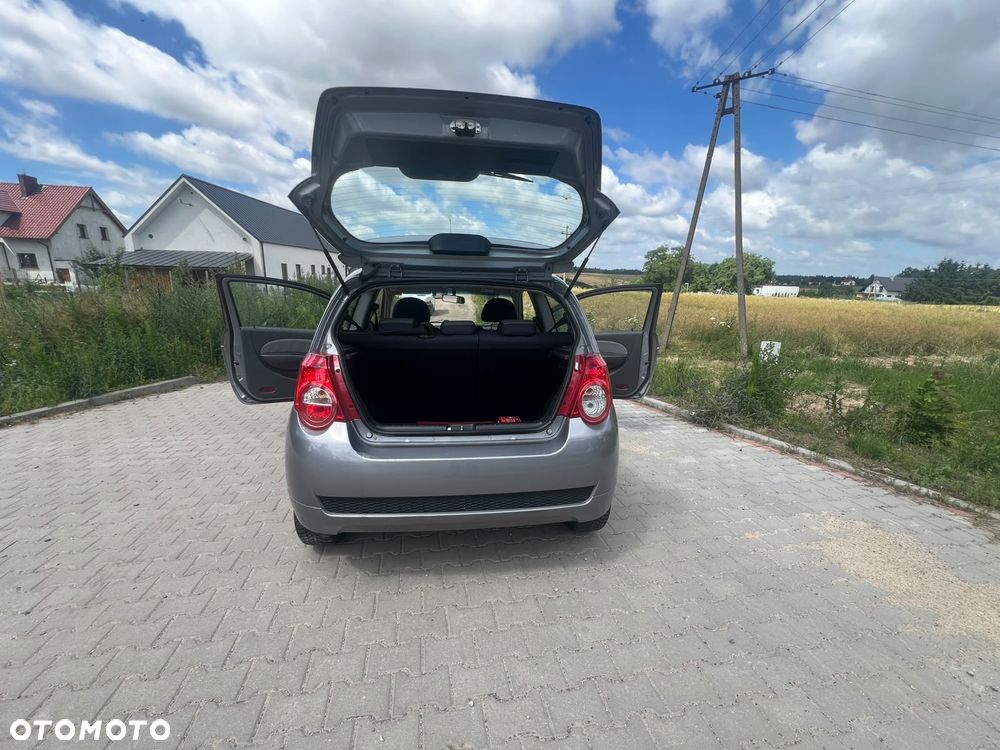 Chevrolet Aveo - 16