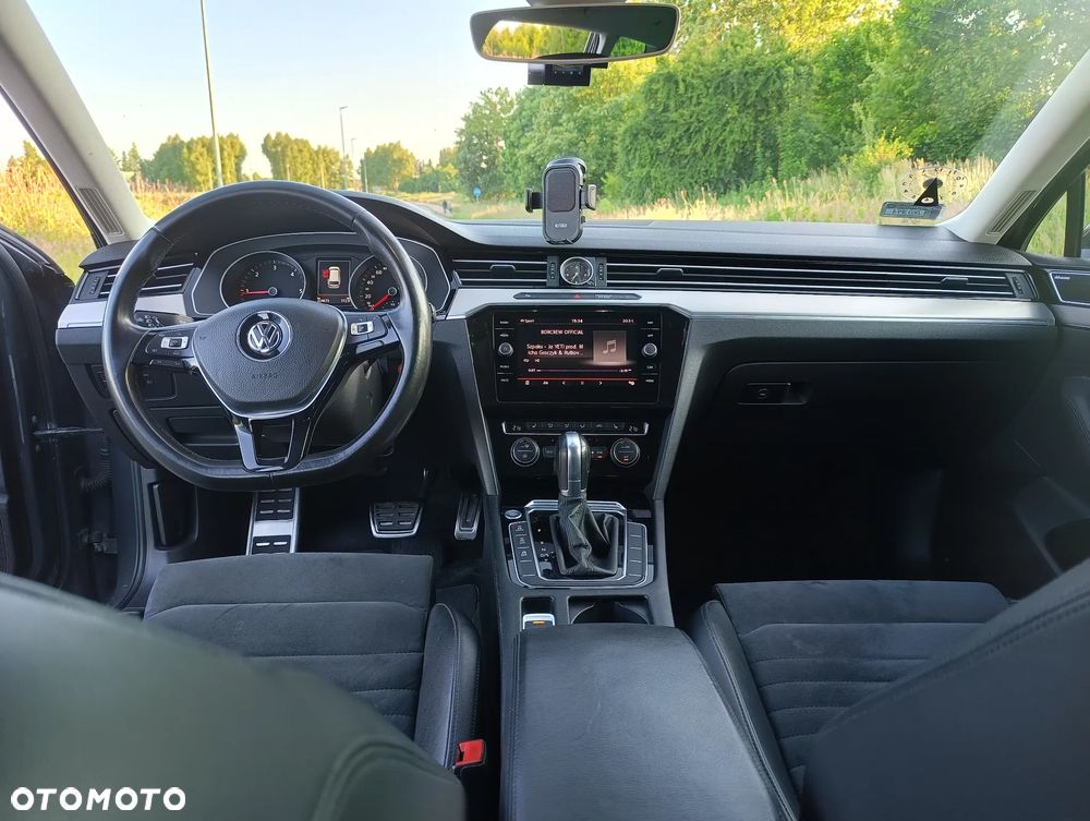 Volkswagen Passat 2.0 TDI 4Mot Elegance DSG - 10