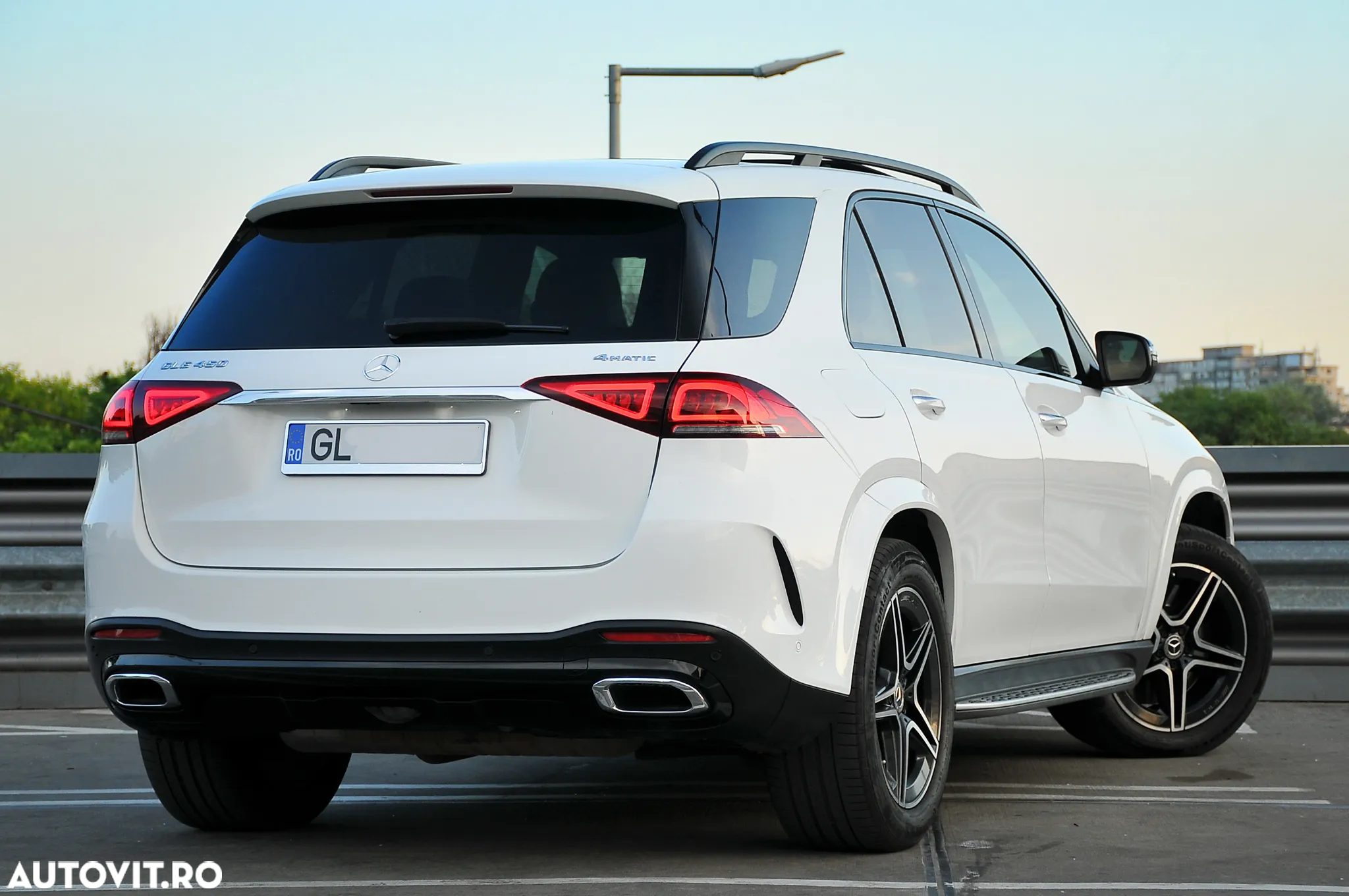 Mercedes-Benz GLE 450 AMG 4Matic 9G-TRONIC AMG Line - 11