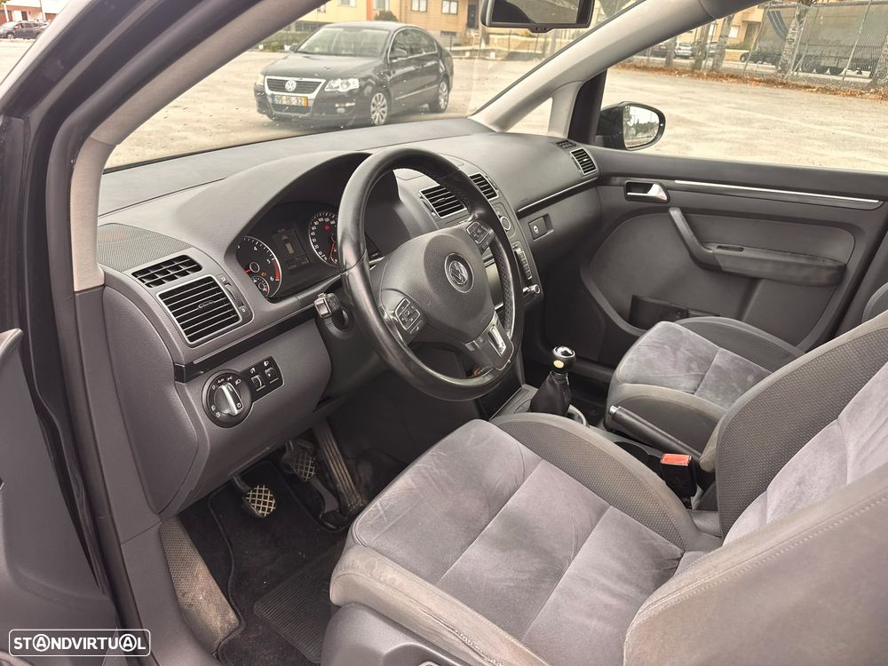 VW Touran - 8