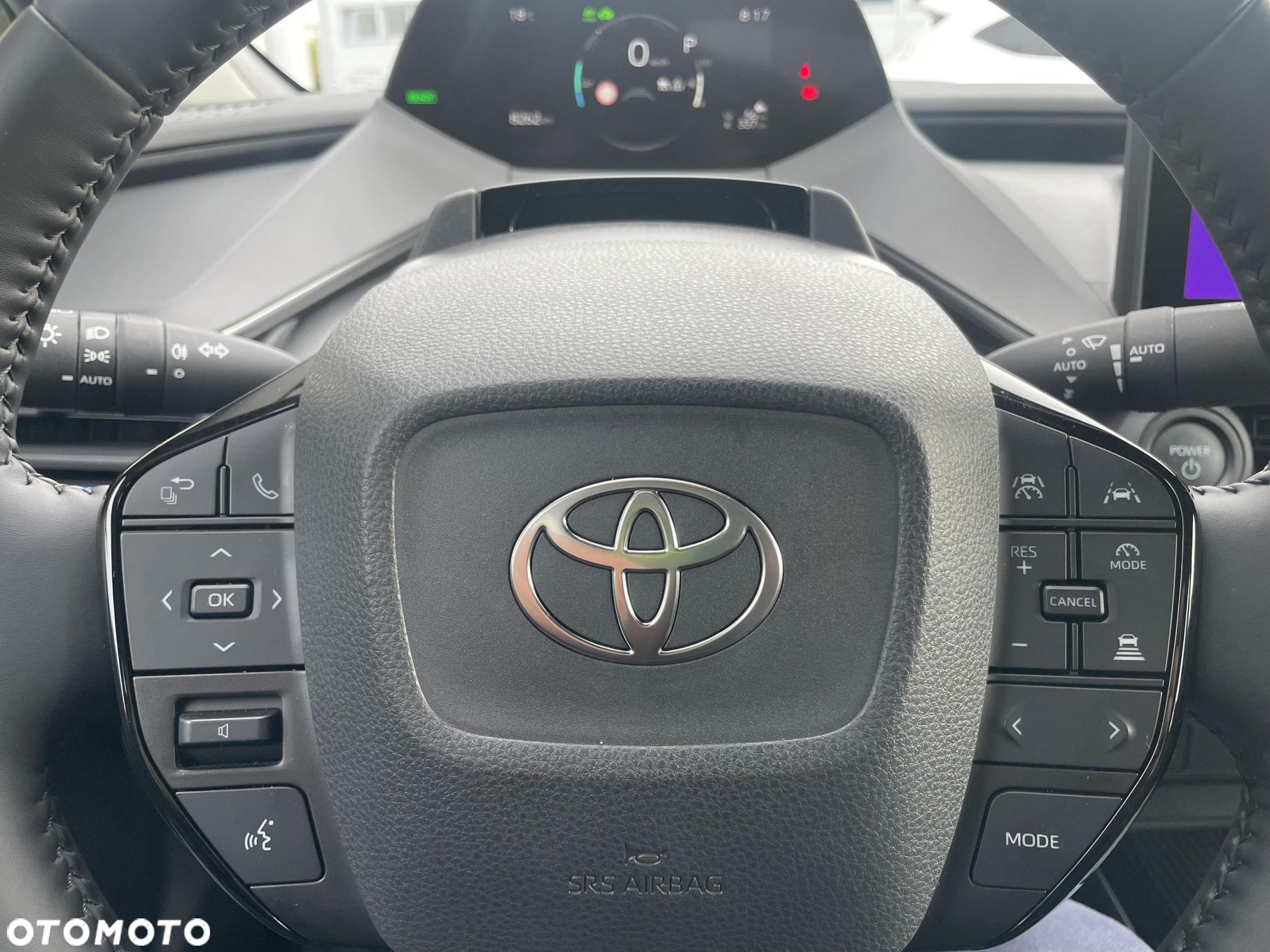 Toyota Prius - 22
