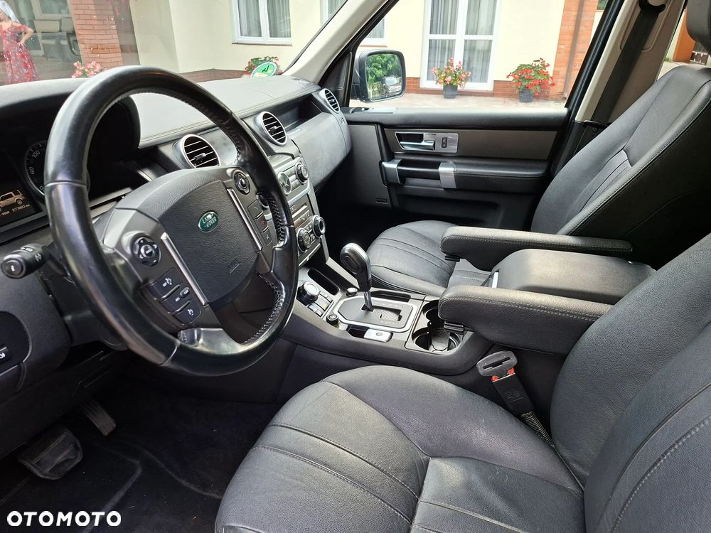Land Rover Discovery SD V6 HSE - 17